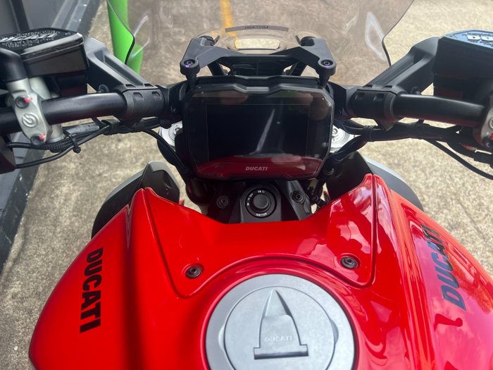 2023 DUCATI DIAVEL V4 RED