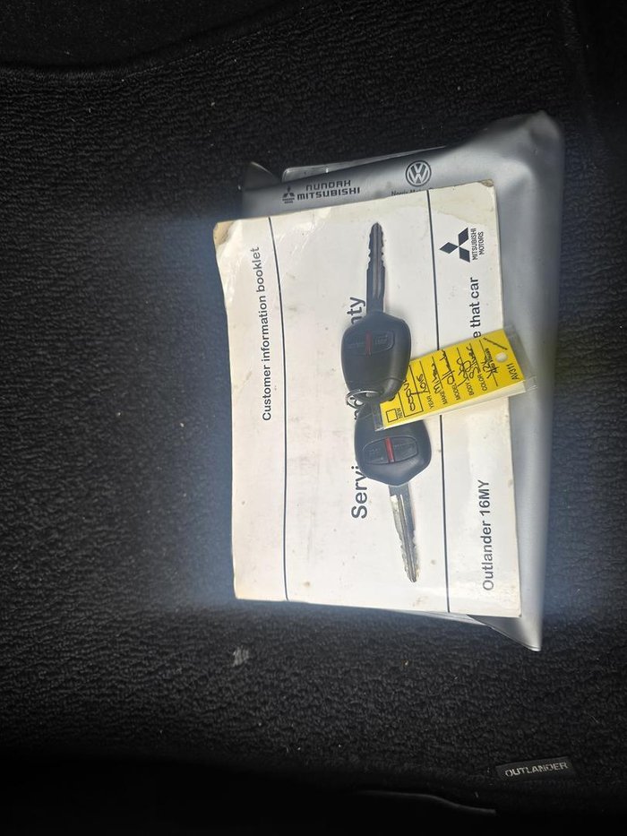 2015 Mitsubishi Outlander LS