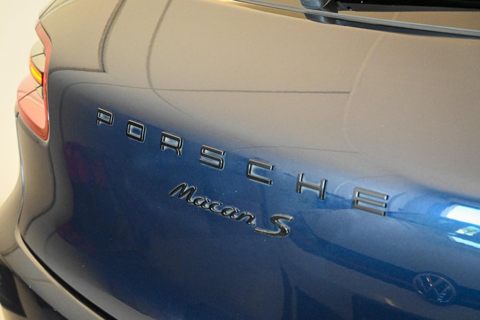 2018 Porsche Macan S