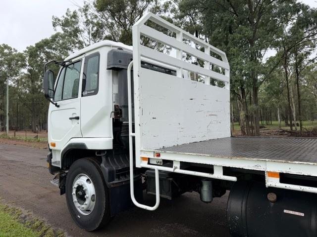 2007 Nissan Ud With 12 Pallet Tray, Pre Emission, 9 Speed Synchro,