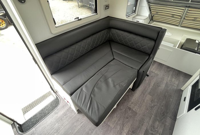 2026 JB Caravans Dirt Road Xtreme (17'10)