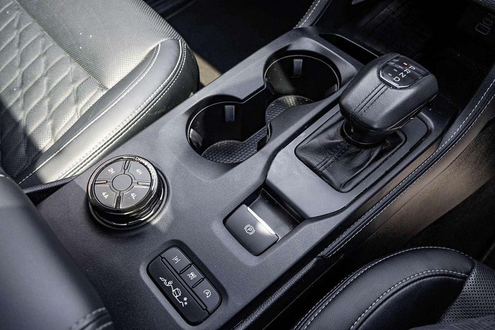 2024 Ford Everest Platinum