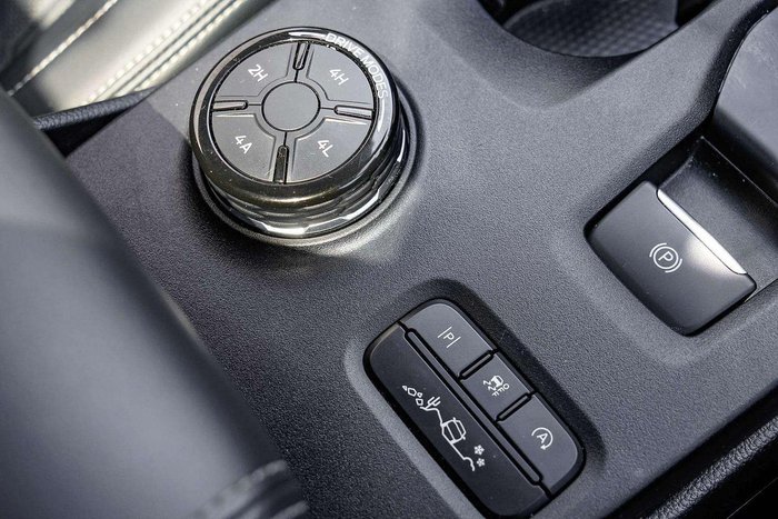 2024 Ford Everest Platinum