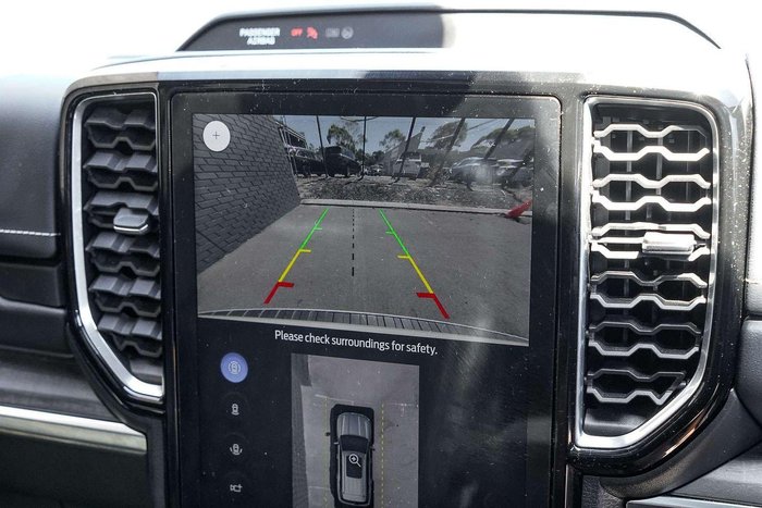 2024 Ford Everest Platinum