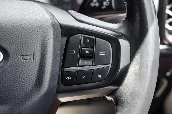 2024 Ford Everest Platinum