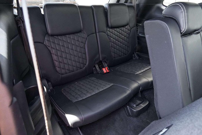 2024 Ford Everest Platinum