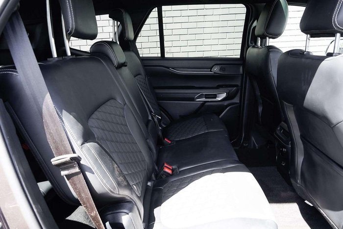 2024 Ford Everest Platinum