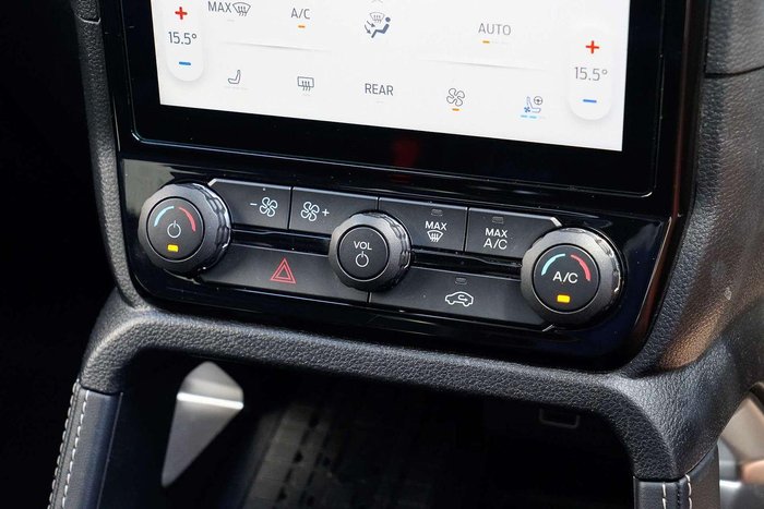 2024 Ford Everest Platinum