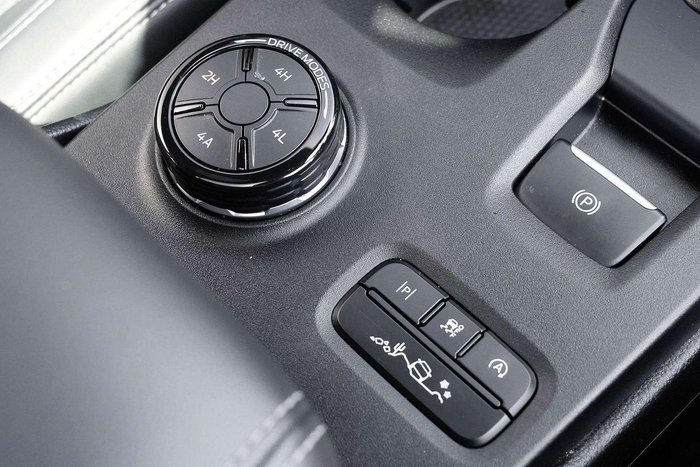 2024 Ford Everest Platinum