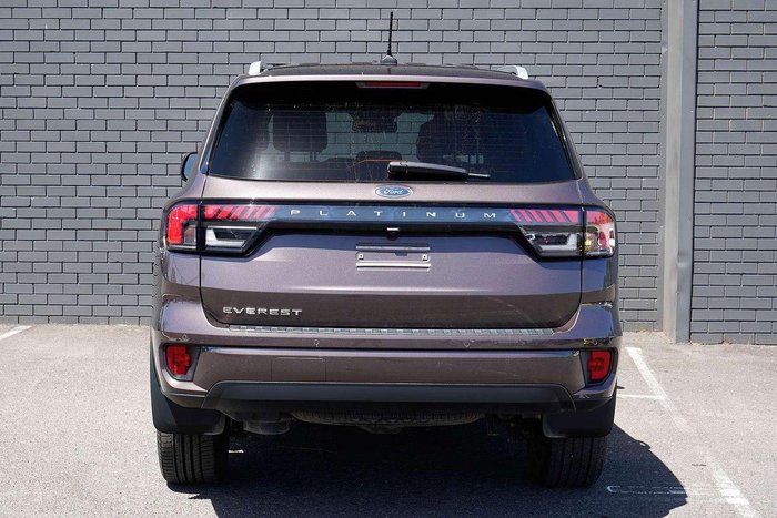 2024 Ford Everest Platinum