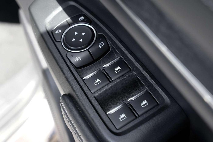 2024 Ford Everest Platinum