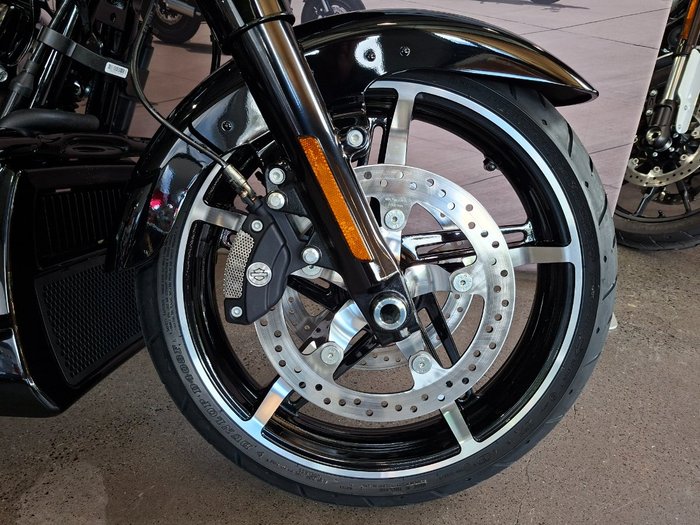 2026 HARLEY-DAVIDSON FLHX STREET GLIDE (117)