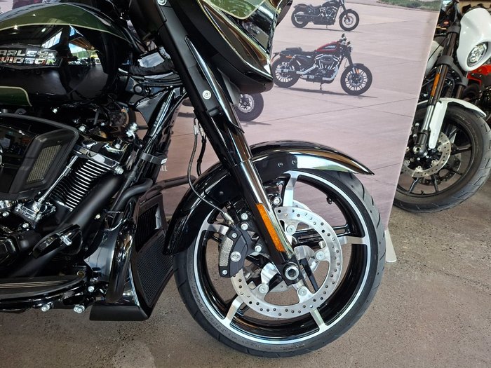 2026 HARLEY-DAVIDSON FLHX STREET GLIDE (117)