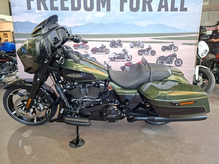 2026 HARLEY-DAVIDSON FLHX STREET GLIDE (117)