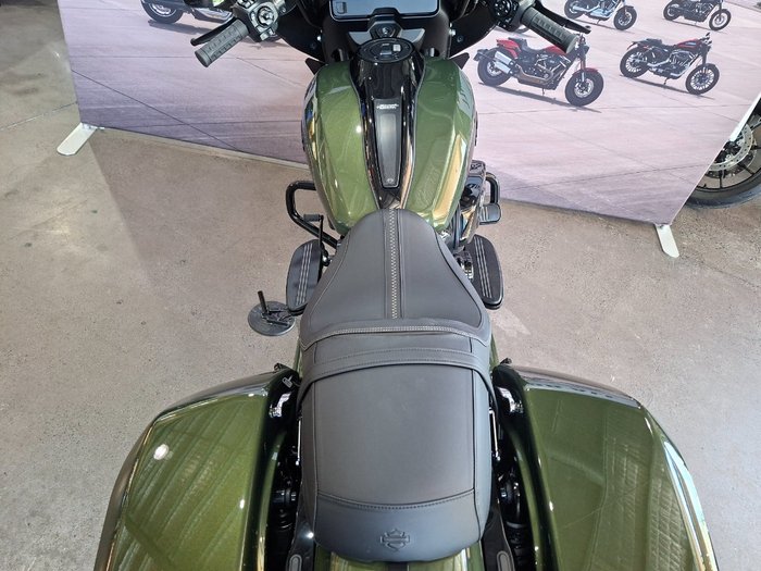 2026 HARLEY-DAVIDSON FLHX STREET GLIDE (117)