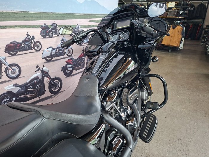 2018 HARLEY-DAVIDSON FLTRXS ROAD GLIDE SPECIAL