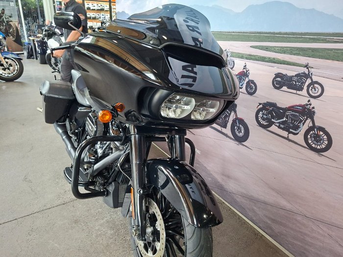 2018 HARLEY-DAVIDSON FLTRXS ROAD GLIDE SPECIAL