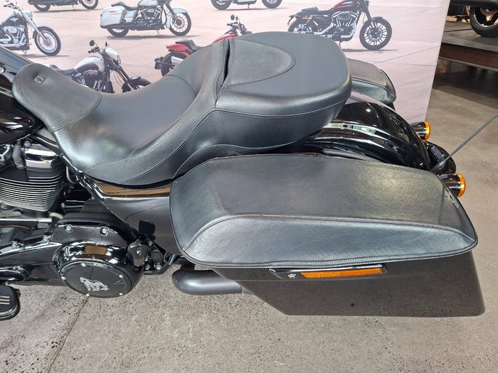 2018 HARLEY-DAVIDSON FLTRXS ROAD GLIDE SPECIAL