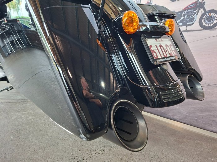 2018 HARLEY-DAVIDSON FLTRXS ROAD GLIDE SPECIAL