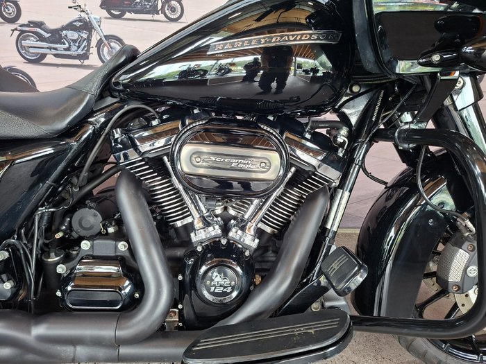 2018 HARLEY-DAVIDSON FLTRXS ROAD GLIDE SPECIAL