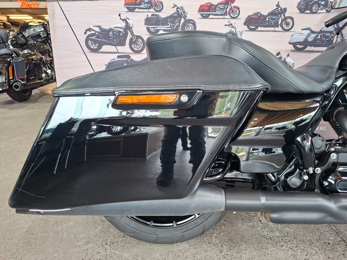 2018 HARLEY-DAVIDSON FLTRXS ROAD GLIDE SPECIAL