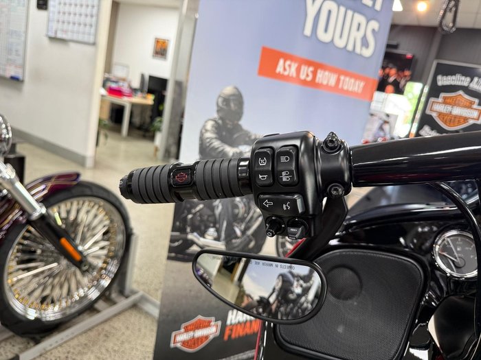 2022 Harley-Davidson Road Glide Special 114 (FLTRXS) Touring Red