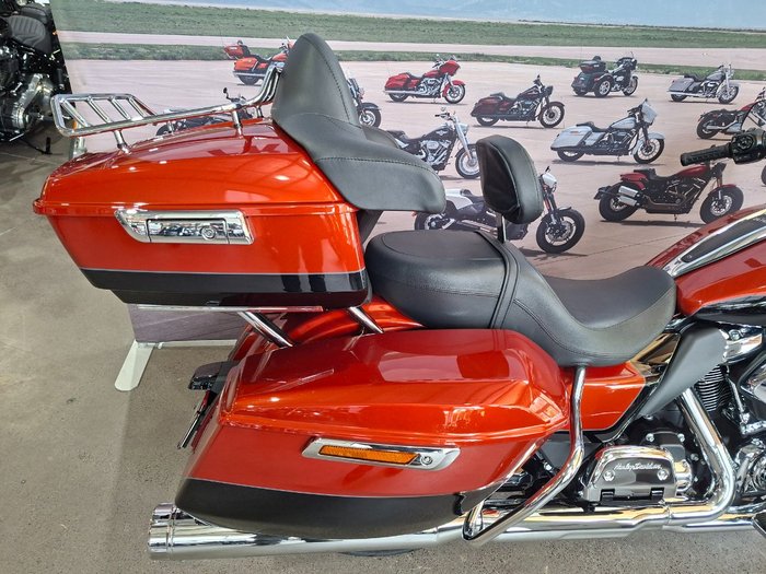 2025 HARLEY-DAVIDSON FLHXU STREET GLIDE ULTRA (117)
