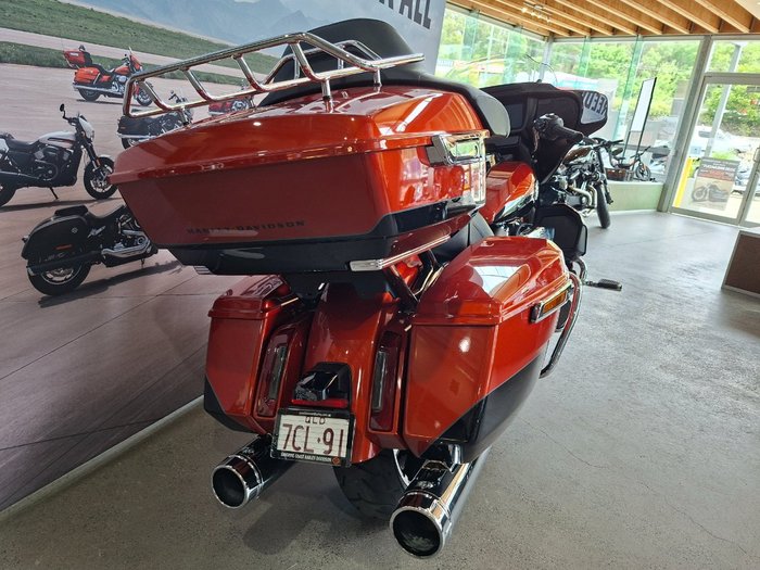 2025 HARLEY-DAVIDSON FLHXU STREET GLIDE ULTRA (117)