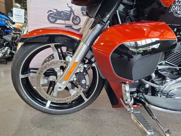 2025 HARLEY-DAVIDSON FLHXU STREET GLIDE ULTRA (117)