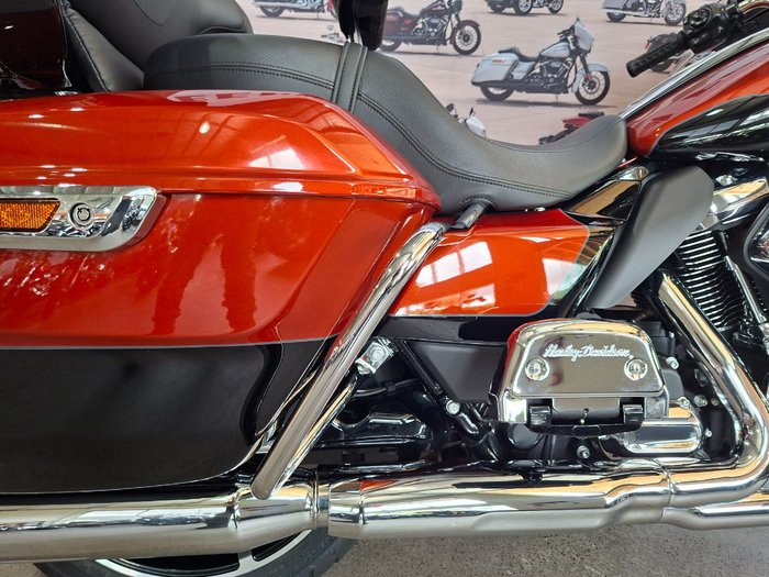 2025 HARLEY-DAVIDSON FLHXU STREET GLIDE ULTRA (117)