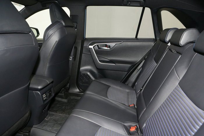 2024 Toyota RAV4 XSE