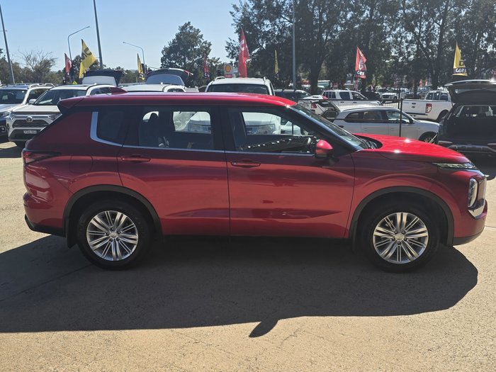 2021 Mitsubishi Outlander ES