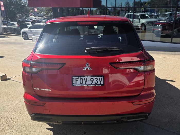 2021 Mitsubishi Outlander ES