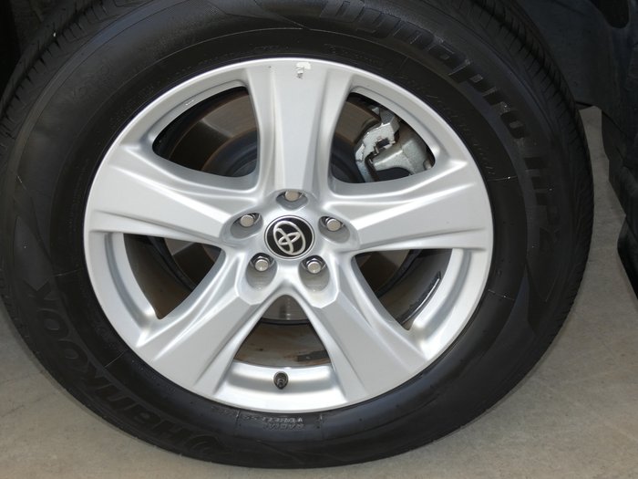 2021 Toyota Kluger GX