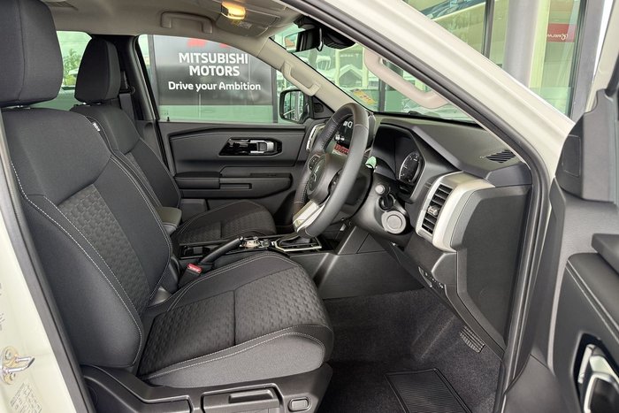 2025 Mitsubishi Triton GLS