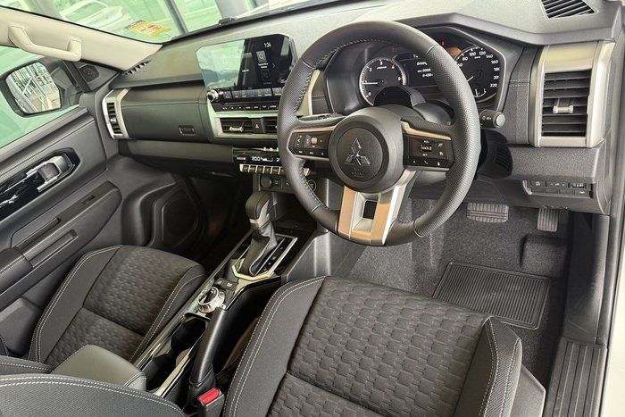 2025 Mitsubishi Triton GLS