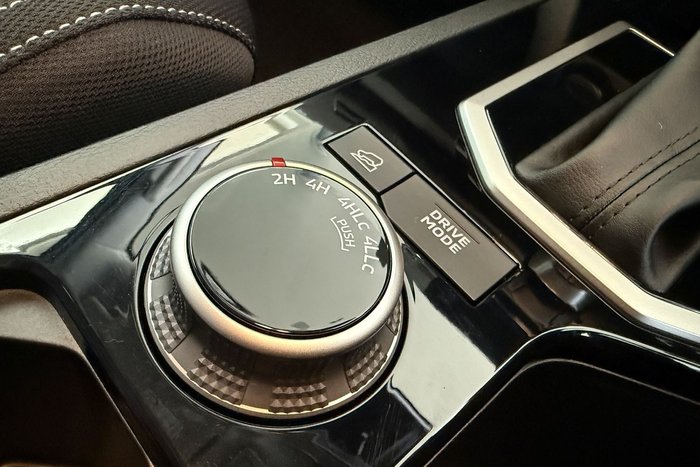 2025 Mitsubishi Triton GLS