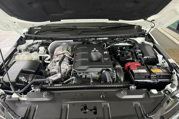 2025 Mitsubishi Triton GLS