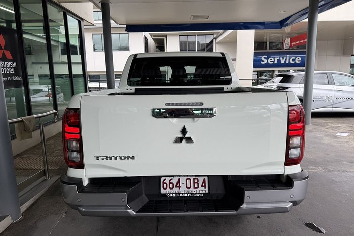 2025 Mitsubishi Triton GLS