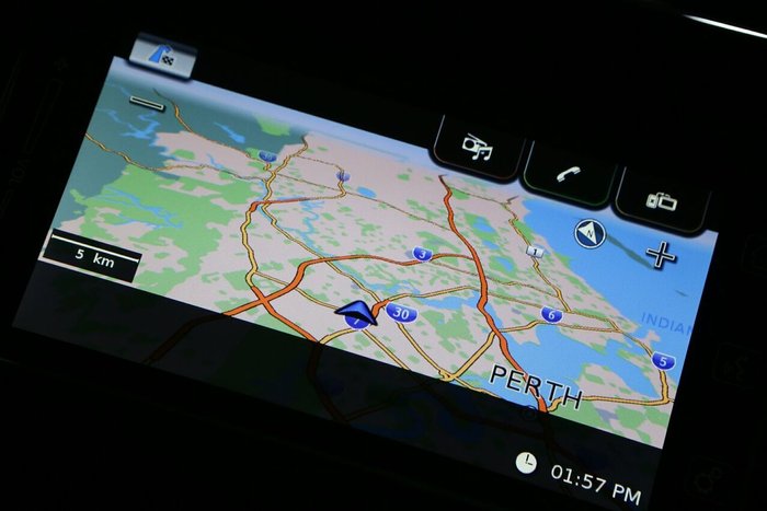 2017 Suzuki Swift GL Navigator