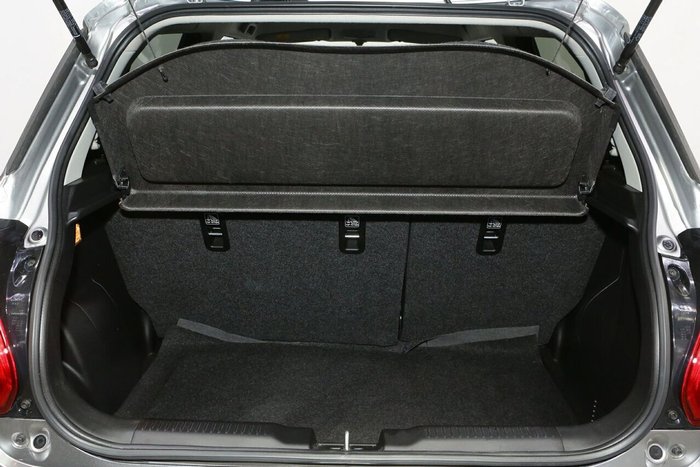 2017 Suzuki Swift GL Navigator