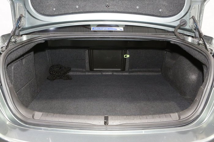 2014 Holden Calais V