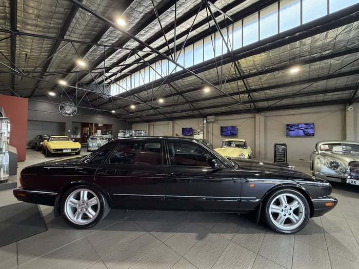 1999 Jaguar XJR