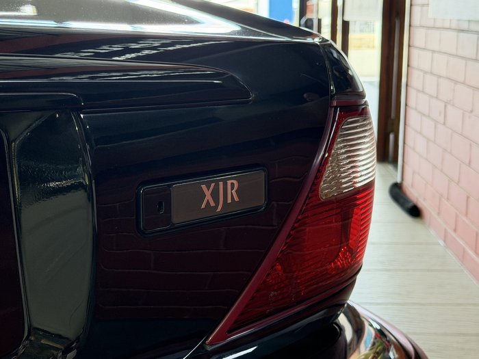 1999 Jaguar XJR