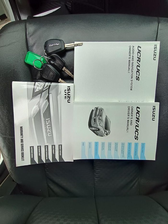 2014 Isuzu MU-X LS-T MY14 4X4 Dual Range Silky White