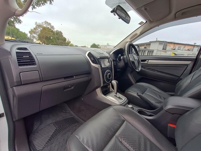 2014 Isuzu MU-X LS-T MY14 4X4 Dual Range Silky White