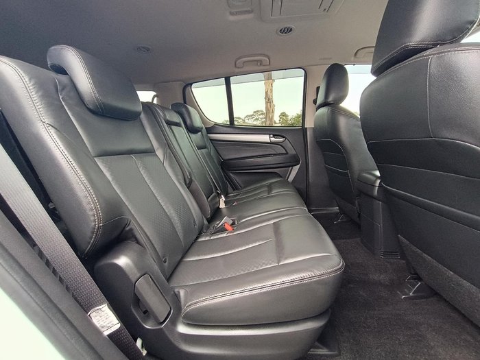 2014 Isuzu MU-X LS-T MY14 4X4 Dual Range Silky White