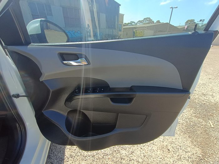 2014 Holden Barina CDX TM MY14 Snowflake White