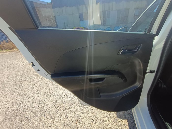 2014 Holden Barina CDX TM MY14 Snowflake White