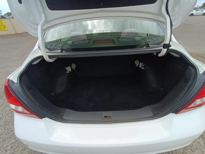 2007 Nissan Tiida ST-L C11 MY07 Polar White